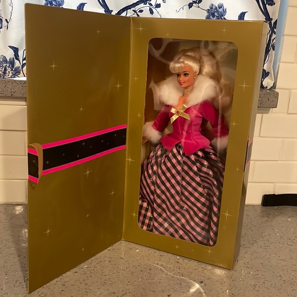 [Mattel] 1996 “Winter Rhapsody” Special Edition Barbie...